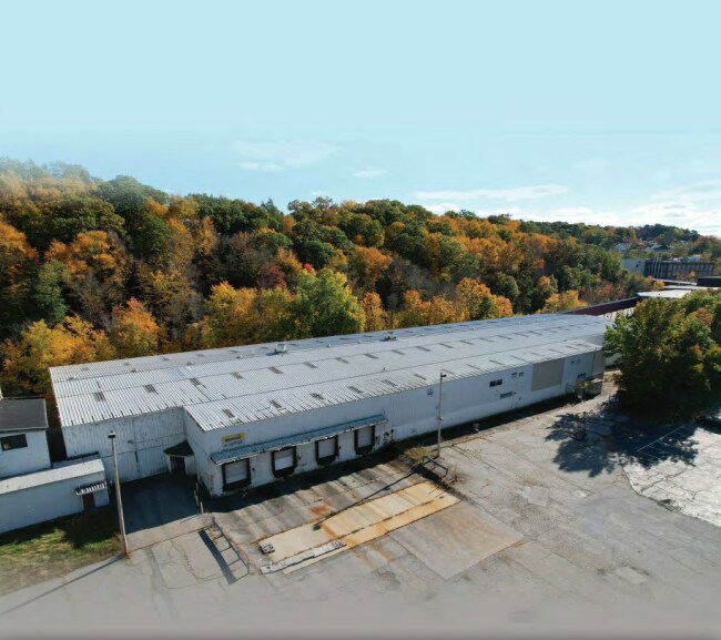Primary Photo Of 99 Green St, Clinton Warehouse For Lease
