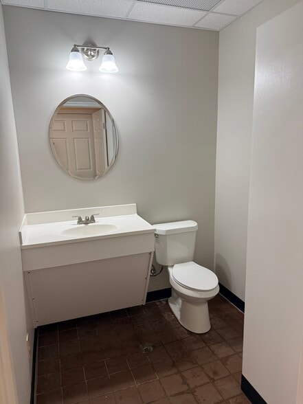 More Photos Of 4414 Old Railroad Bed Rd, Harvest General Retail For Lease