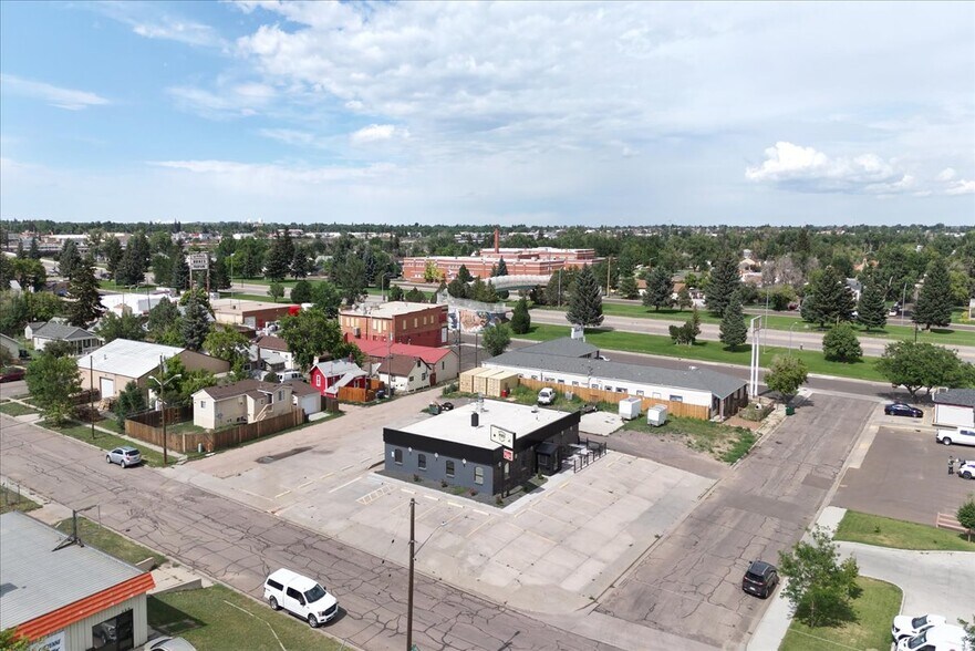 More Photos Of 122 W 6th St, Cheyenne Light Distribution For Lease