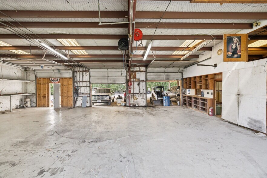 More Photos Of 100 Pecan Dr, Schertz Service For Lease