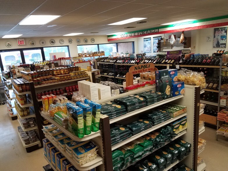 More Photos Of 2080 Constitution Blvd, Sarasota Freestanding For Sale