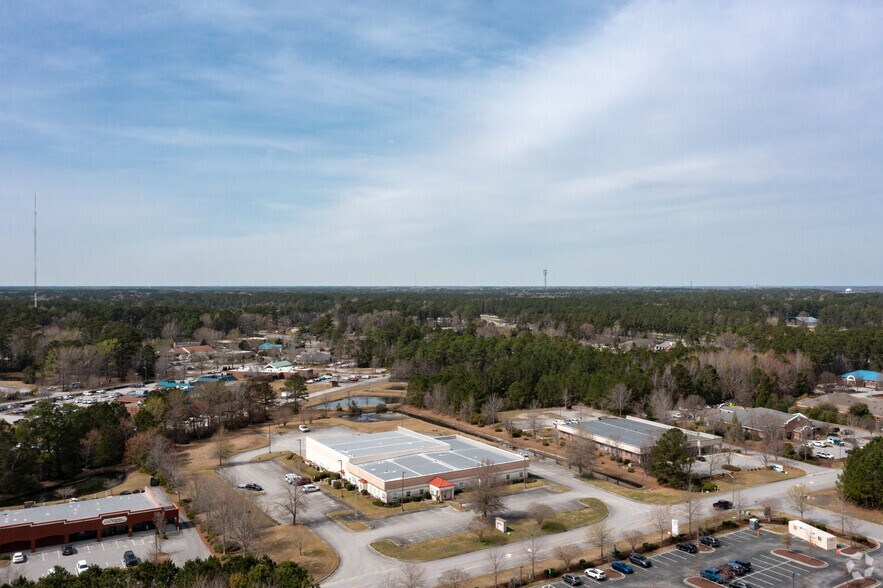 More Photos Of 3200 Wellons Blvd, New Bern Office For Sale