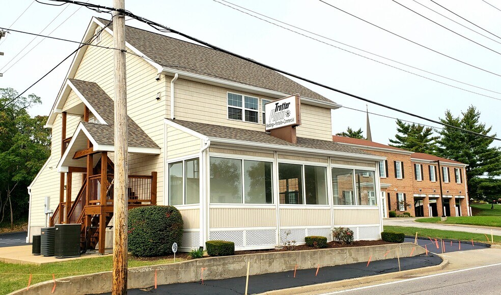 Primary Photo Of 14319 Manchester Rd, Ballwin Freestanding For Lease
