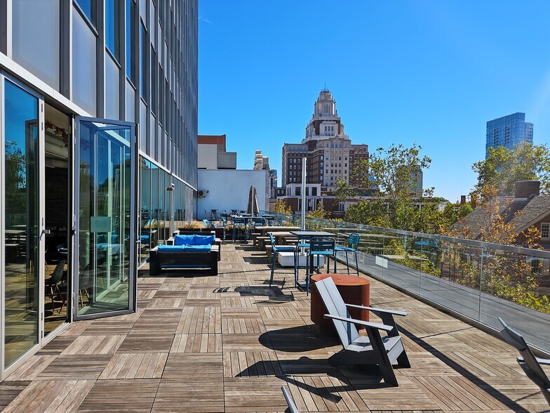 Primary Photo Of 325 Chestnut St, Philadelphia Coworking Space