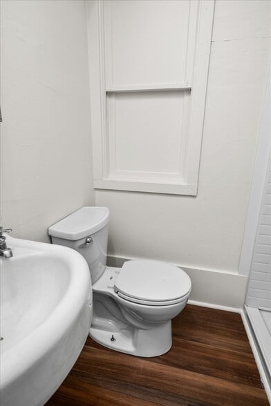 More Photos Of 527 Monroe St, Eugene Apartments For Sale
