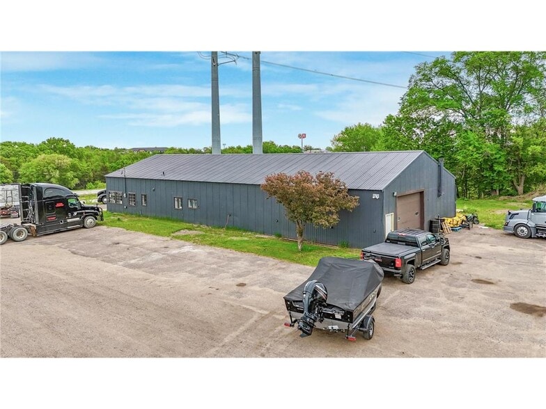 More Photos Of 20026 Empire Rd, Clearwater Warehouse For Sale