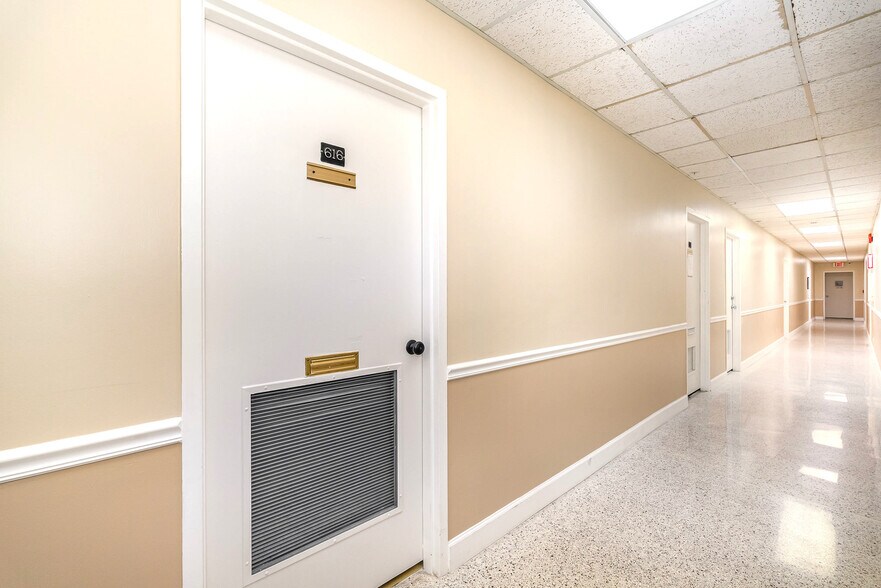 More Photos Of 1980 N Atlantic Ave, Cocoa Beach Medical For Sale