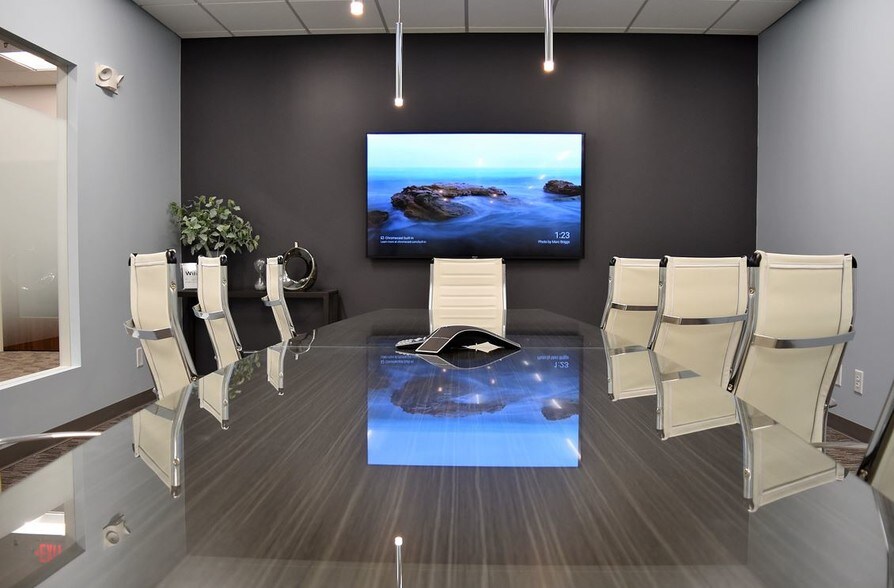 More Photos Of 101 S Elm St, Greensboro Office For Lease