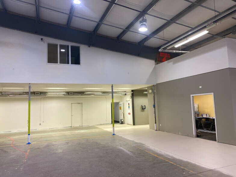 More Photos Of 195 Mackay Cres, Fort McMurray Warehouse For Sale