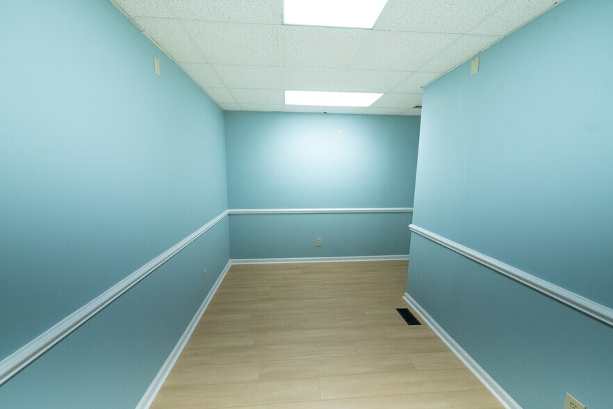 More Photos Of 1804 Martin Luther King Jr Pky, Durham Office For Sale