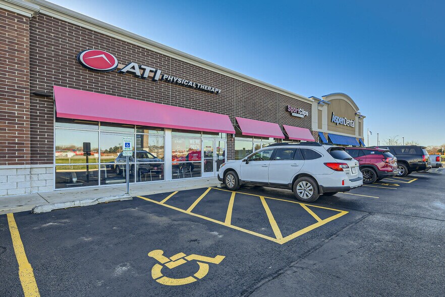 More Photos Of 11525 US Highway 14, Woodstock General Retail For Lease