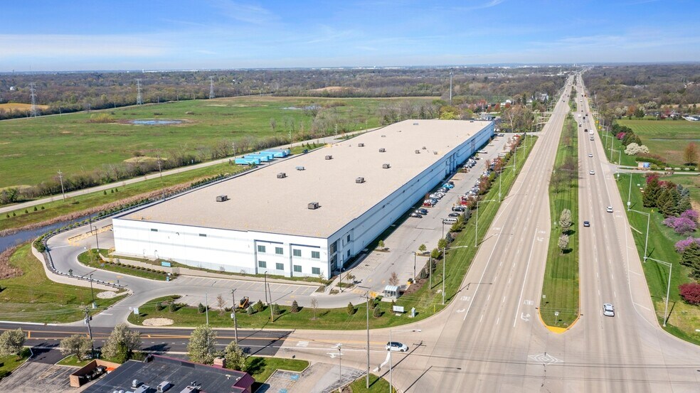 More Photos Of 27W501 North Ave, West Chicago Warehouse For Lease