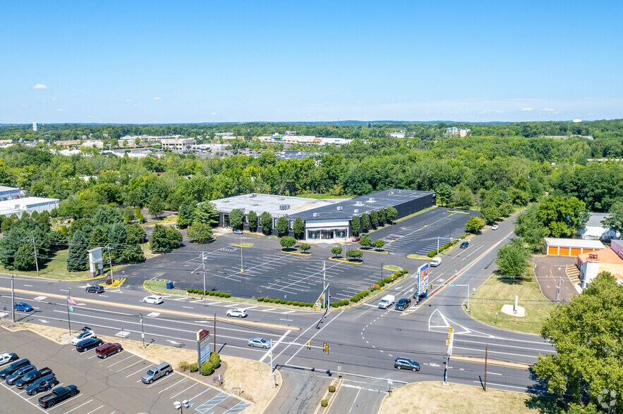 More Photos Of 179 Lincoln Hwy, Fairless Hills Health Club For Lease