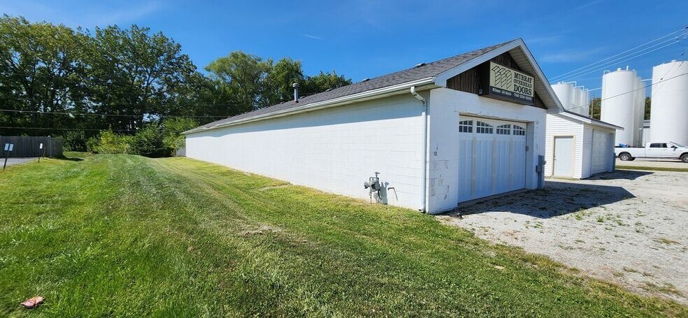 More Photos Of 368 S Harlem Ave, Peotone Industrial For Sale