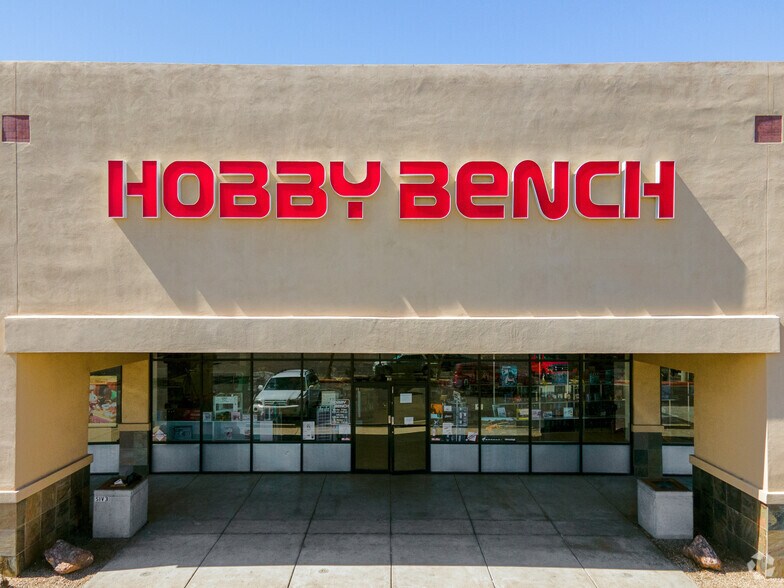 More Photos Of 4240 W Bell Rd, Glendale Storefront For Sale