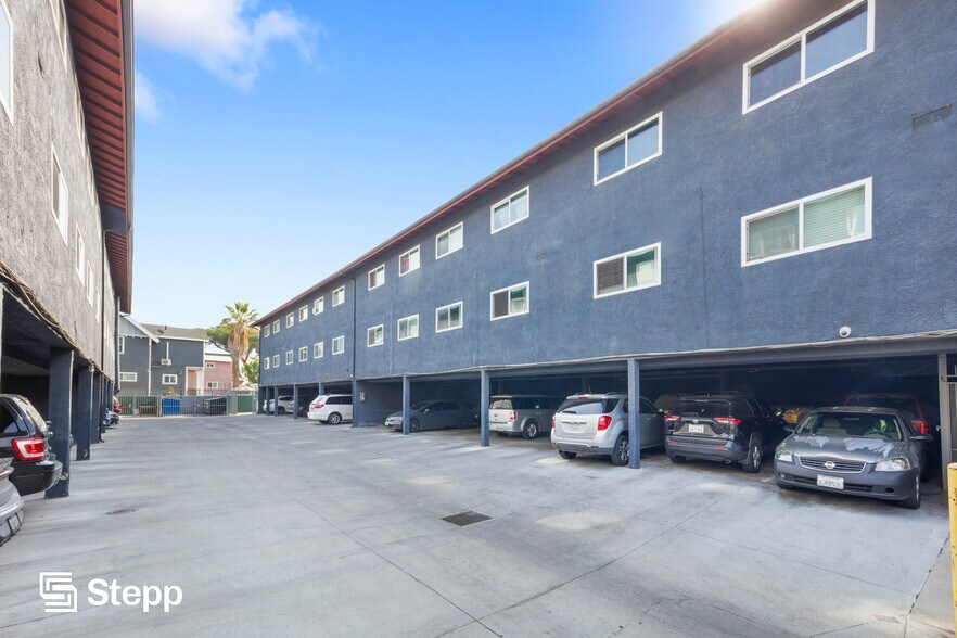 More Photos Of 2202-2208 Michigan Ave, Los Angeles Apartments For Sale