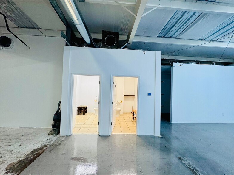 More Photos Of 4755 Cuba-Millington Rd, Millington Industrial For Lease