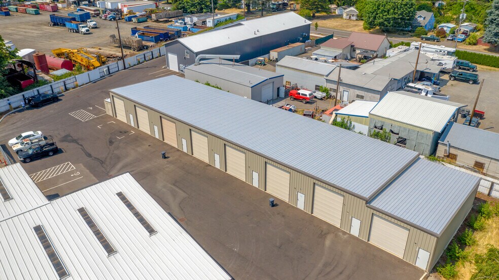 More Photos Of 1122 Candlewood Dr, Keizer Warehouse For Lease