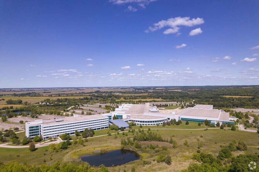 More Photos Of 2001 N Division St, Harvard Manufacturing For Lease