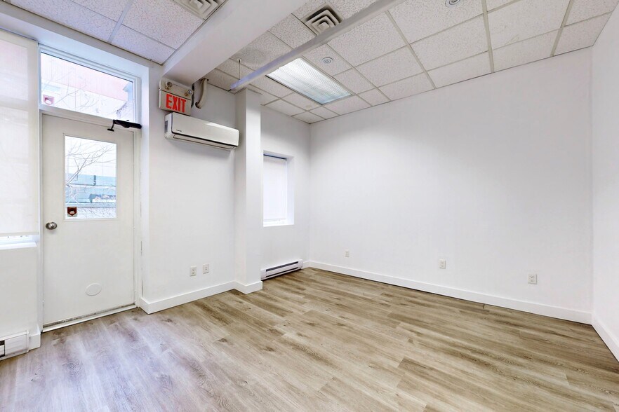 More Photos Of 66 Gerrard St E, Toronto Storefront Retail Office For Lease