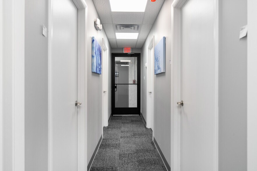 More Photos Of 4550 W 103rd St, Oak Lawn Coworking Space