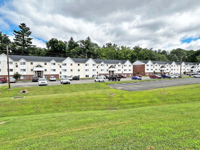 Primary Photo Of 150 N Main St, Mansfield Apartments For Sale