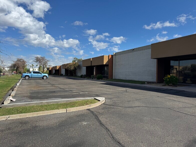 More Photos Of 2615-2629 S 21st St, Phoenix Warehouse For Sale