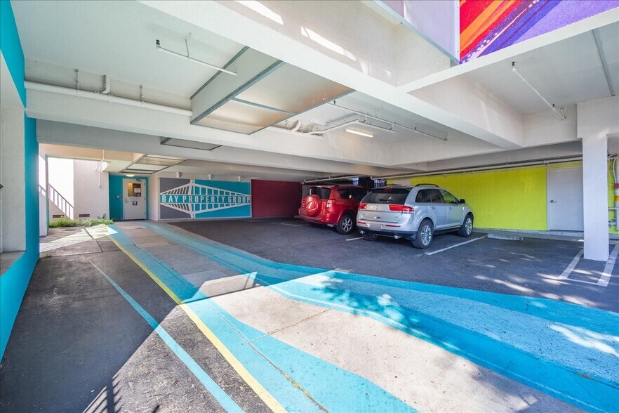 More Photos Of 482 W MacArthur Blvd, Oakland Medical For Sale