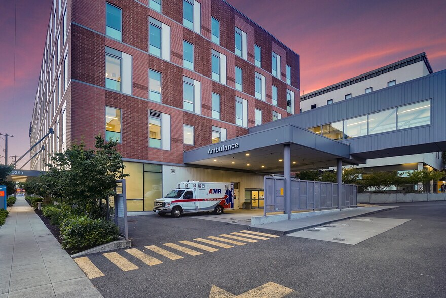More Photos Of 5350 Tallman Ave NW, Seattle Medical For Lease