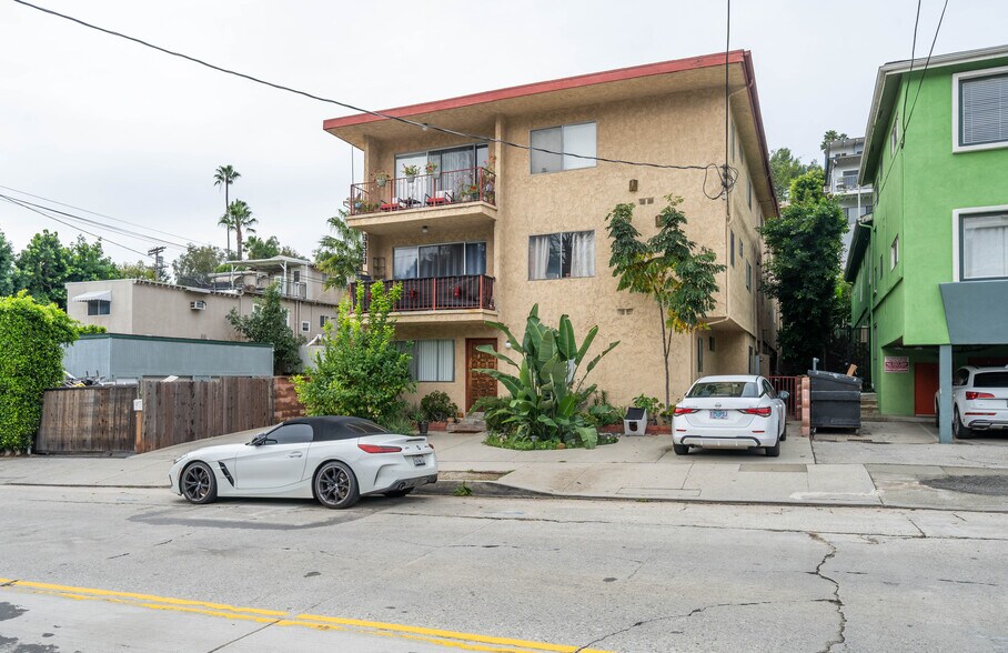 More Photos Of 2421 N Beachwood Dr, Los Angeles Multifamily For Sale