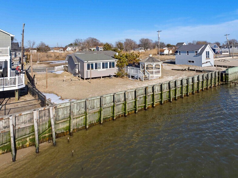 More Photos Of 102 Delaware ave, Fortescue Restaurant For Sale