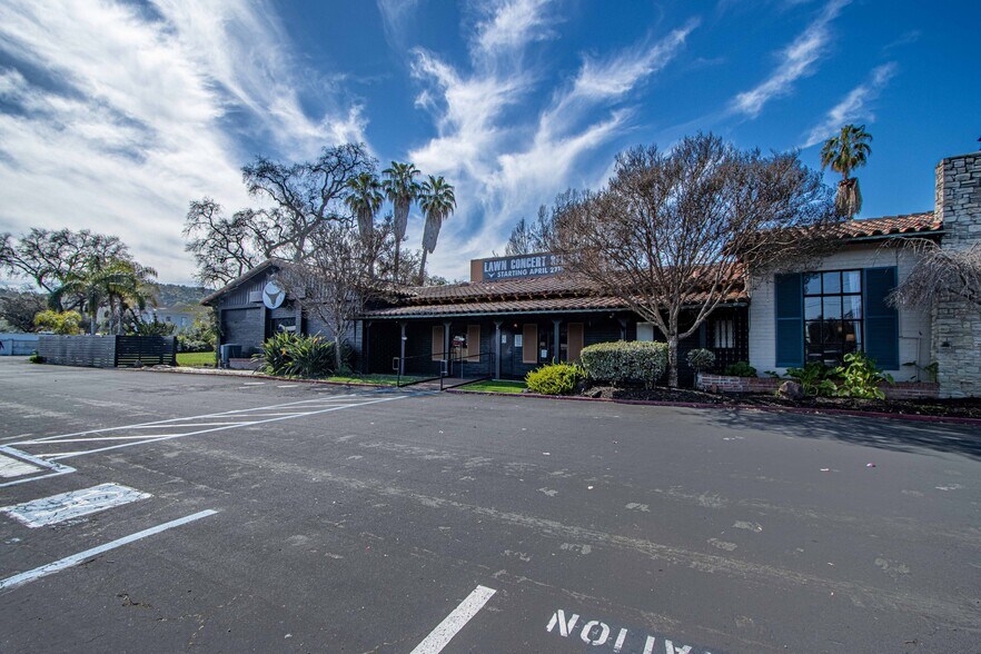 More Photos Of 250 Entrada Dr, Novato Hotel For Lease