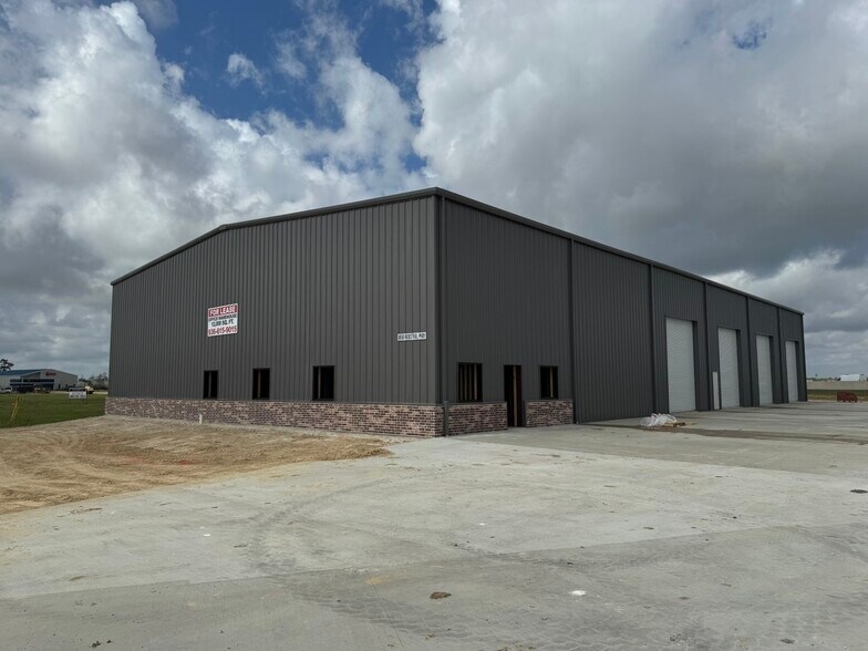 Primary Photo Of 8850 Industrial Pky, Beaumont Warehouse For Lease