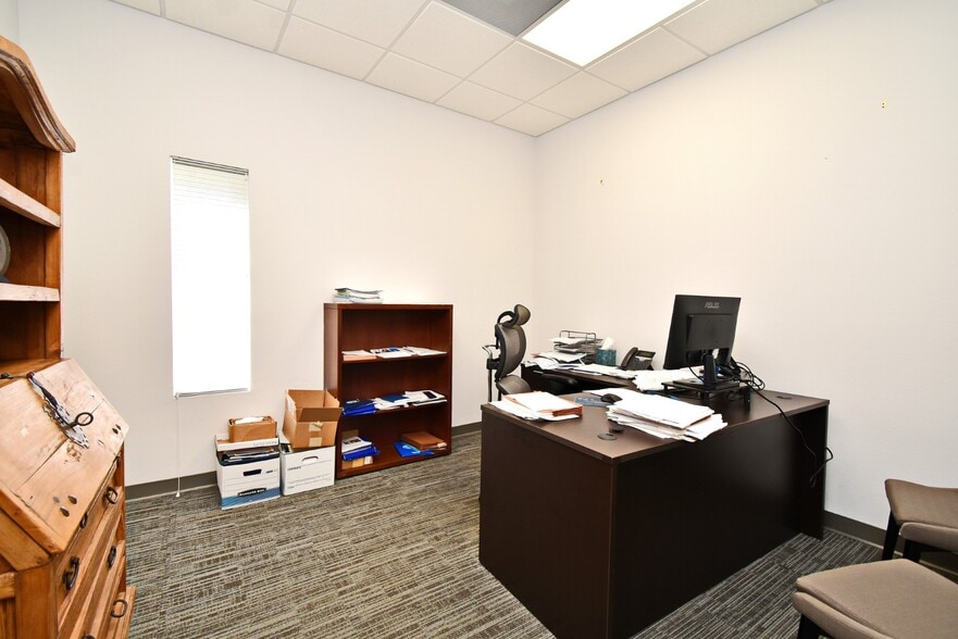 More Photos Of 2575 French Ave, Sanford Loft Creative Space For Sale