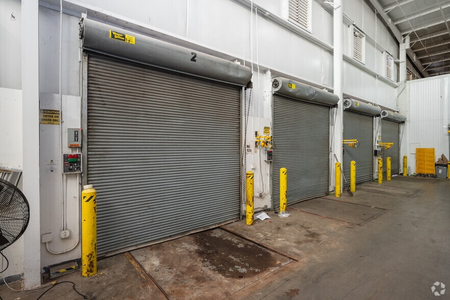 More Photos Of 211 Pine Rd, Easley Warehouse For Sale