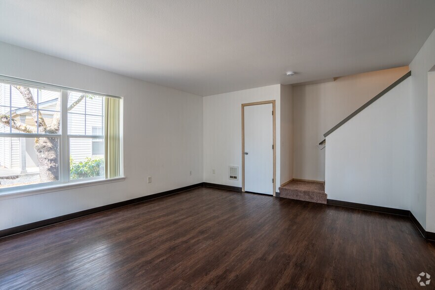 More Photos Of 1301-1371 E Santiam St, Stayton Apartments For Sale