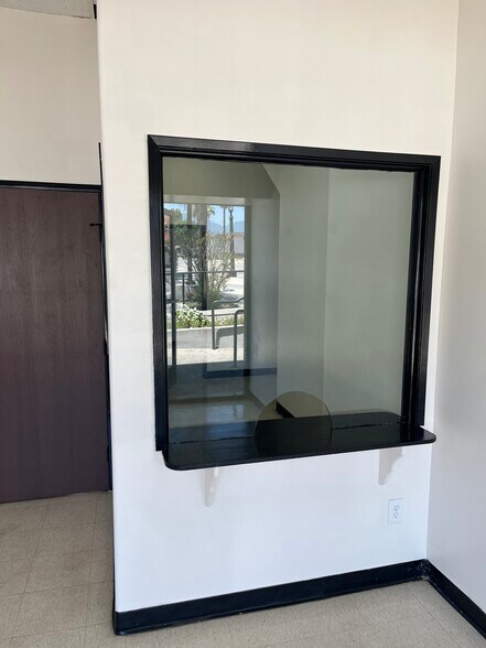 More Photos Of 570 W 4th St, San Bernardino General Retail For Lease