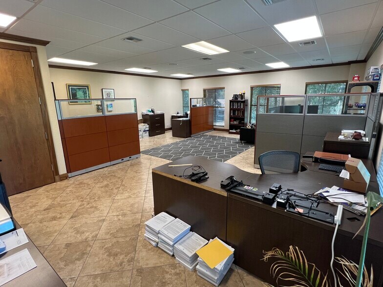 More Photos Of 270 Central Blvd, Jupiter Office For Lease