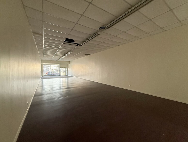 More Photos Of 7538-7544 Lankershim Blvd, North Hollywood Storefront For Lease