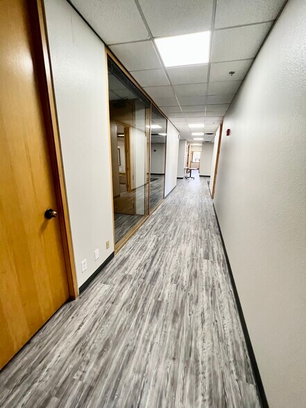 More Photos Of 2525 W Beryl Ave, Phoenix Office For Lease