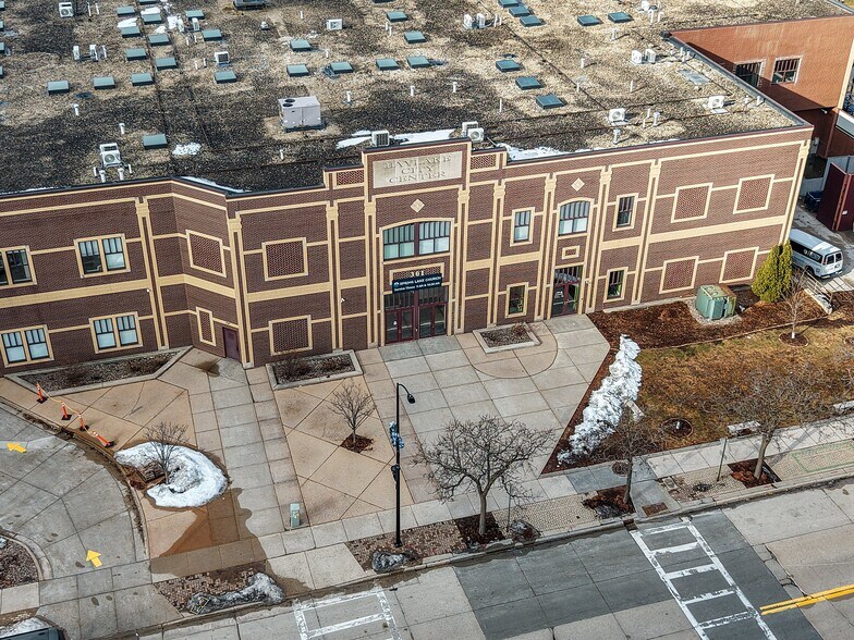 More Photos Of 301 N Adams St, Green Bay Office Residential For Sale