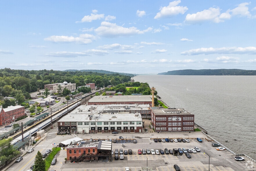 More Photos Of 1 Bridge St, Irvington Office For Lease