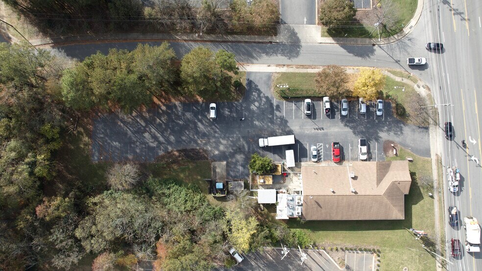 More Photos Of 4400 Sunset Rd, Charlotte General Retail For Sale