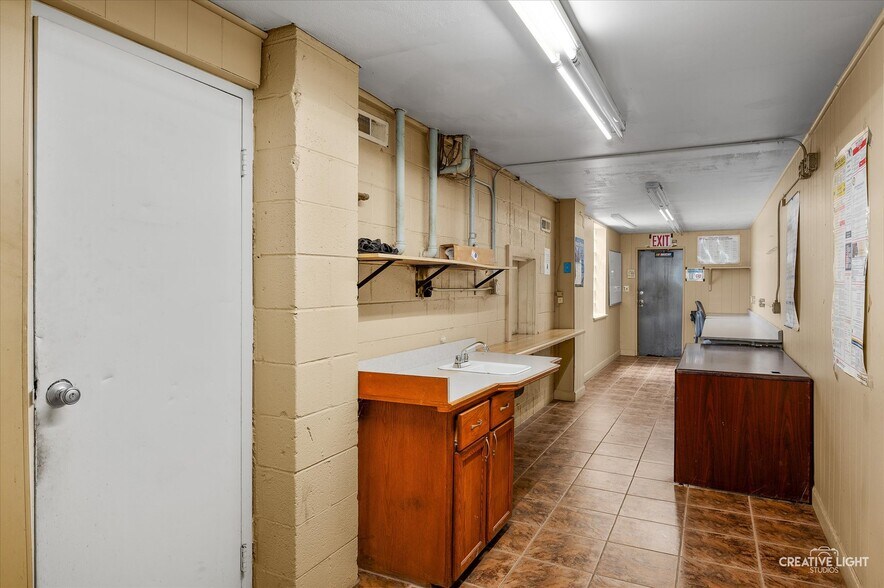 More Photos Of 3333 Sheffield Ave, Hammond Truck Terminal For Lease