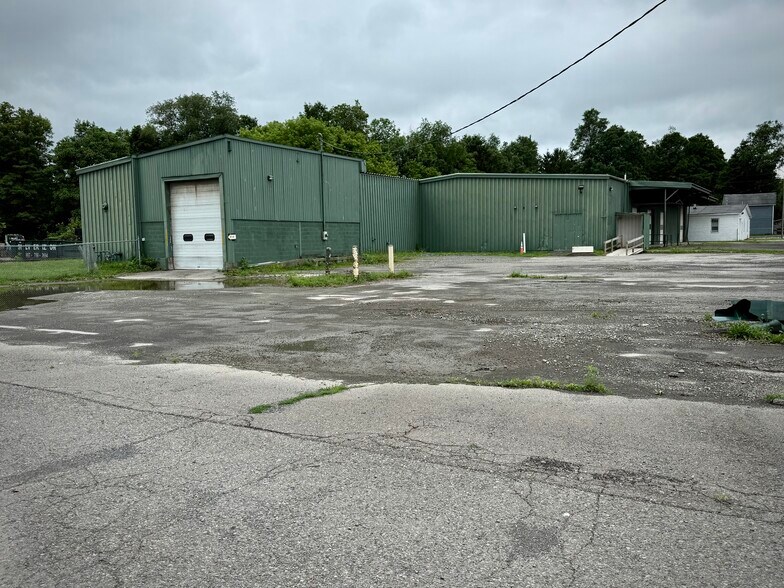 More Photos Of 21 Squires St, Cortland Warehouse For Lease