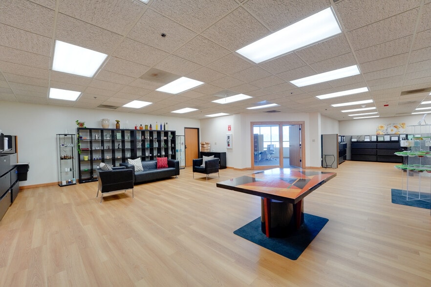 More Photos Of 1849 Diamond St, San Marcos Warehouse For Sale