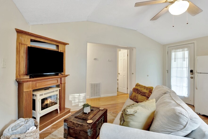 More Photos Of 11845 US 41 St, Monteagle Trailer Camper Park For Sale