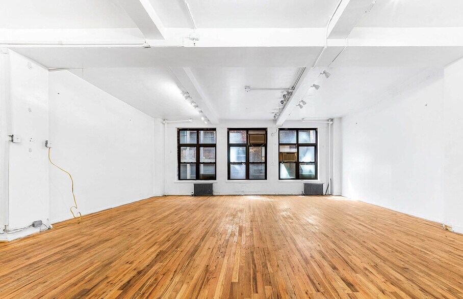 More Photos Of 13 E 37th St, New York Office Residential For Sale