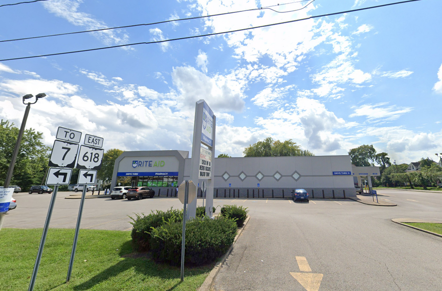 Primary Photo Of 201 Washington Blvd, Belpre Drugstore For Lease