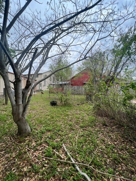 More Photos Of FM 1514, Coldspring Storefront Retail Office For Sale